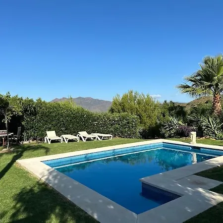 Villa Pool-side Chic In Beautiful Countryside Mijas