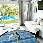Villa Pool-side Chic In Beautiful Countryside *